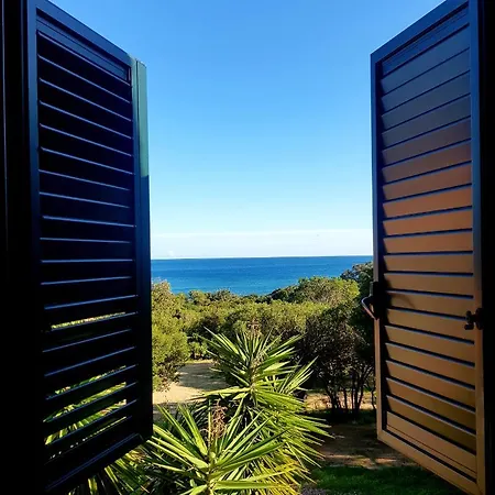 אתר קמפינג New Coccorrocci Marina di Gairo